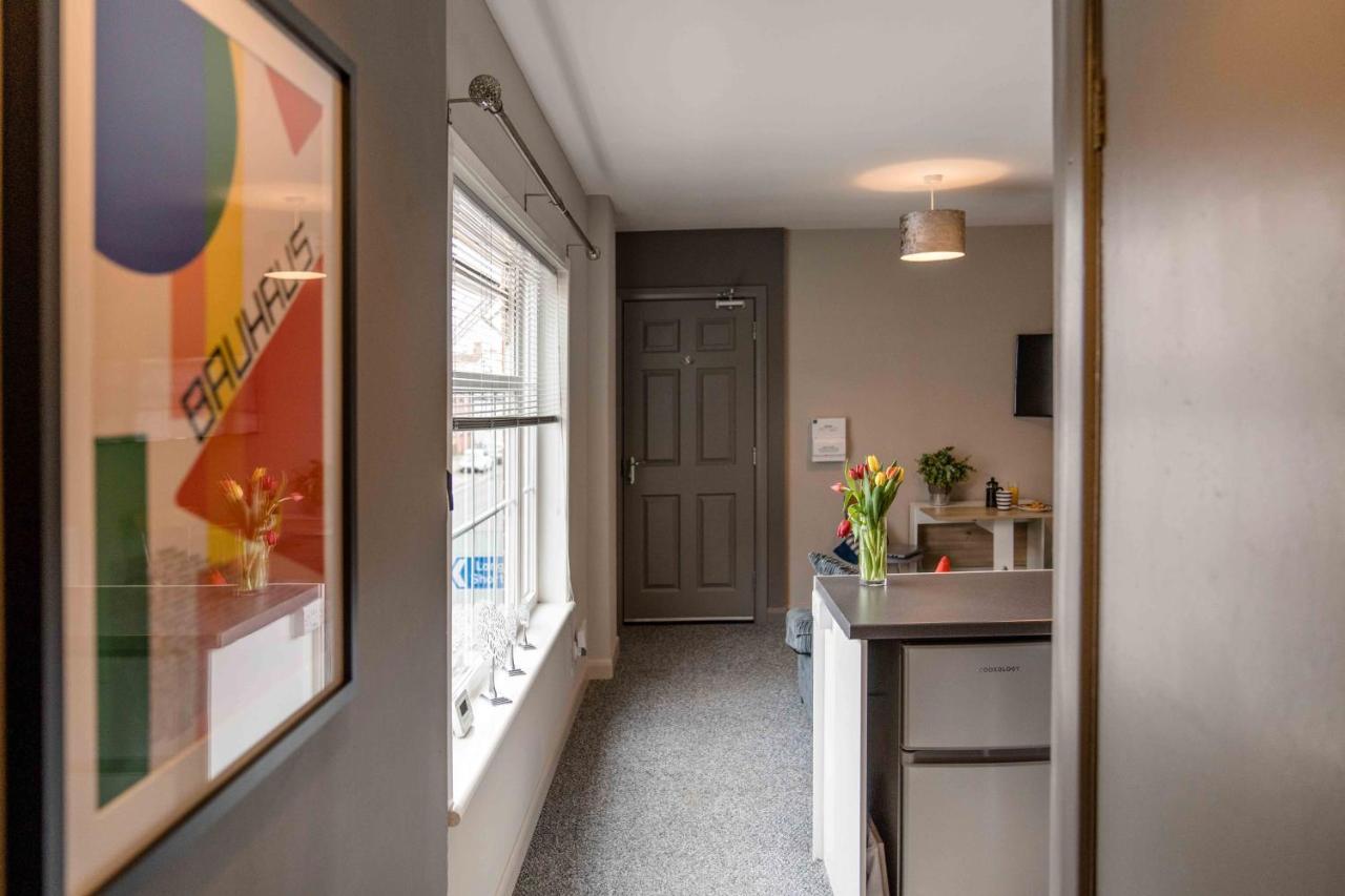 The Exchange Apartments With Permit Parking تِوْكيسبوري المظهر الخارجي الصورة